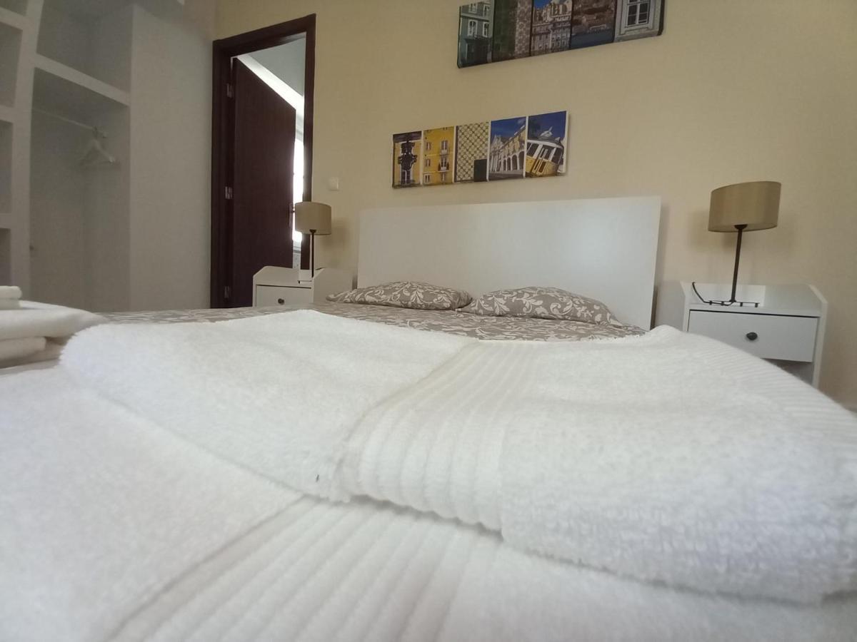 Casa Blanca Hostel Peniche Bagian luar foto