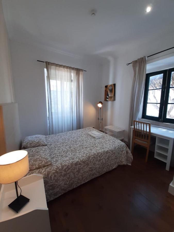 Casa Blanca Hostel Peniche Bagian luar foto